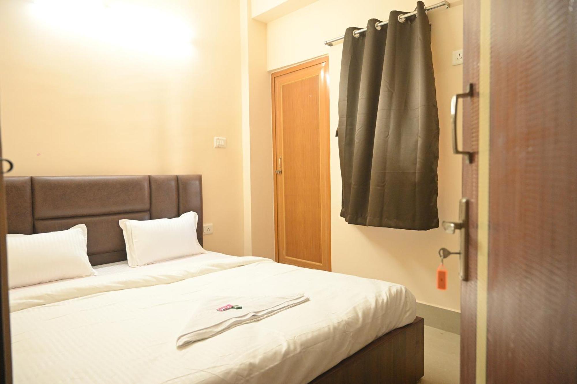 גווהטי Sunflower Guest House מראה חיצוני תמונה