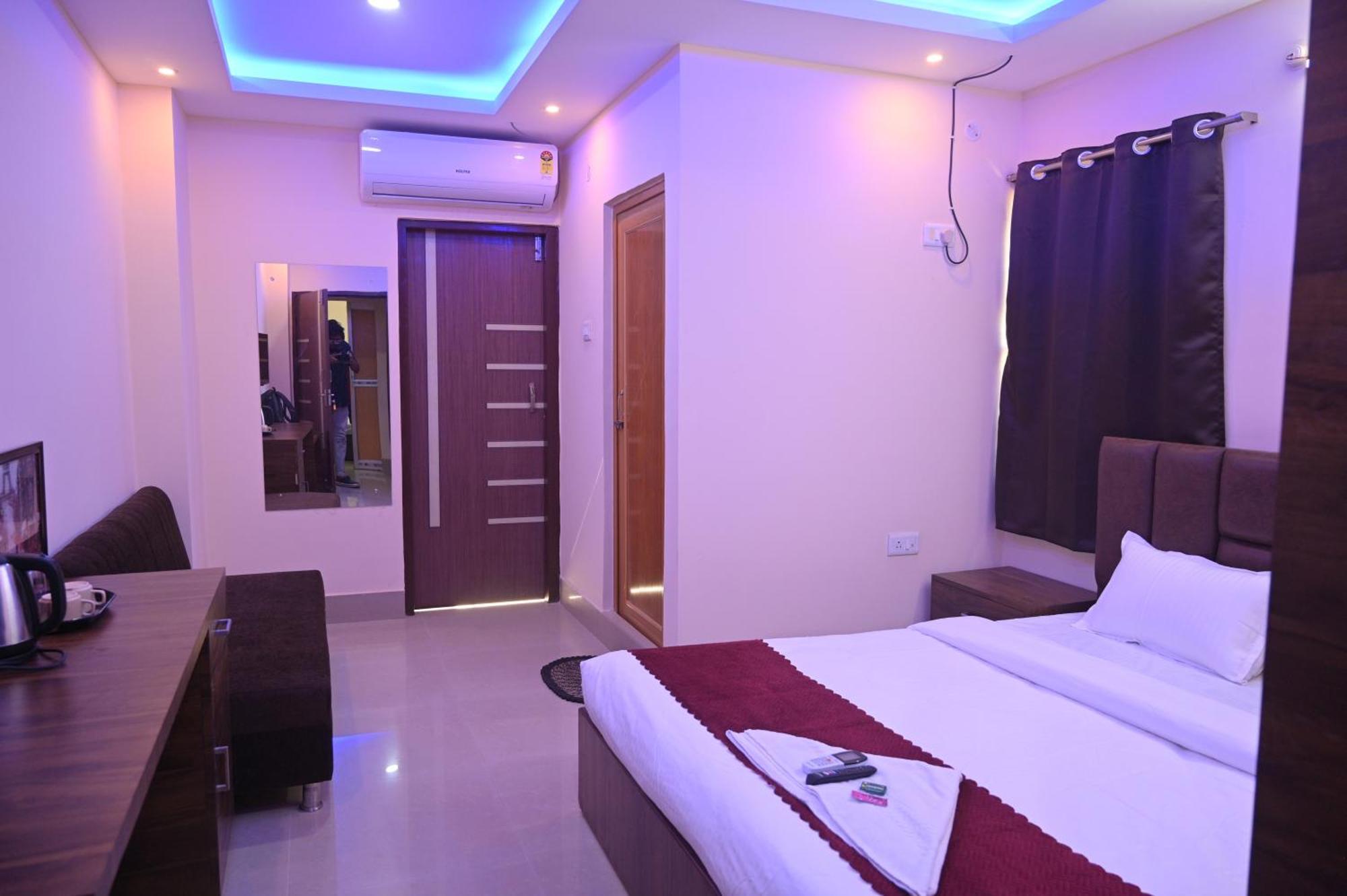 גווהטי Sunflower Guest House מראה חיצוני תמונה