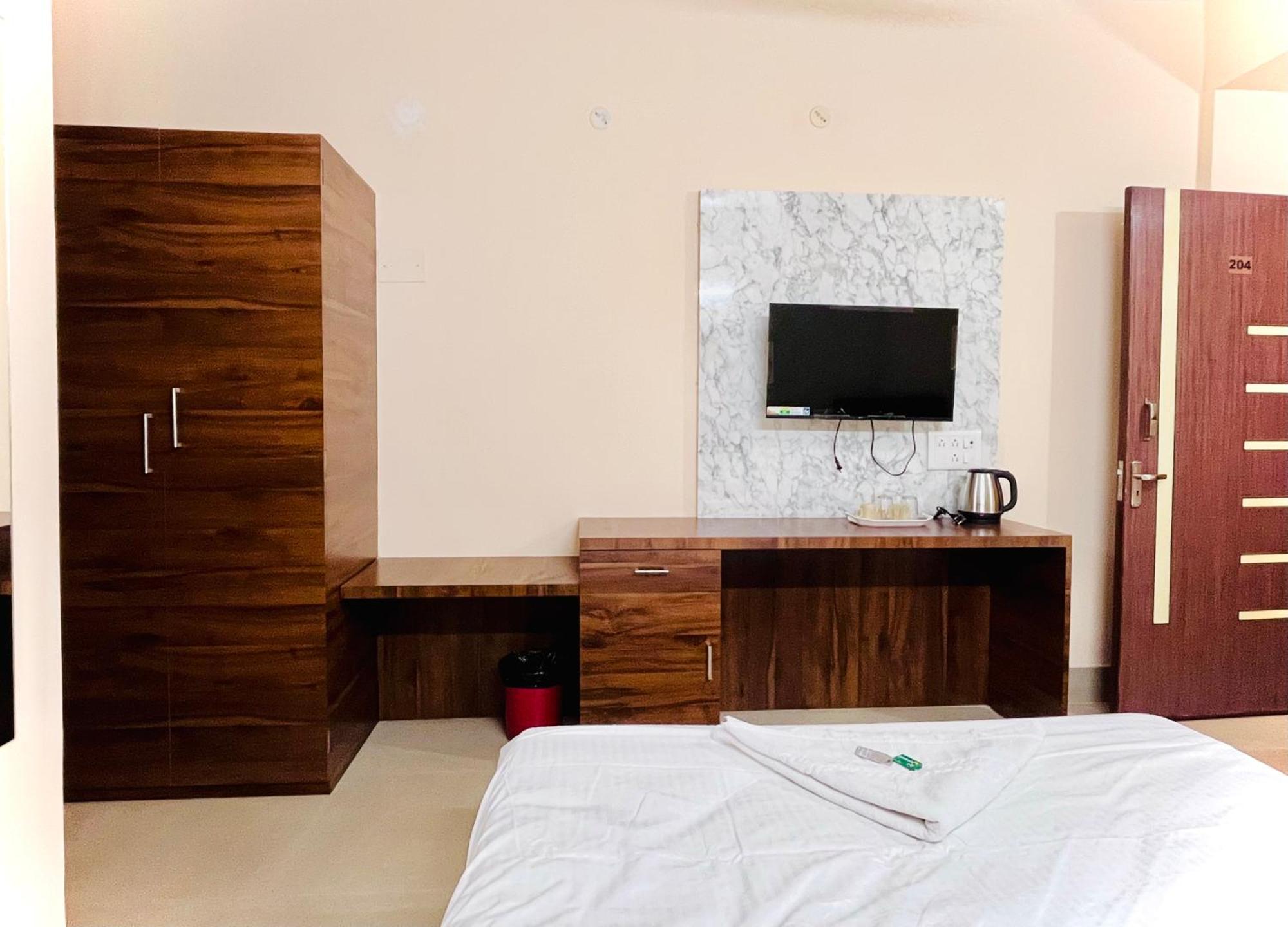 גווהטי Sunflower Guest House מראה חיצוני תמונה